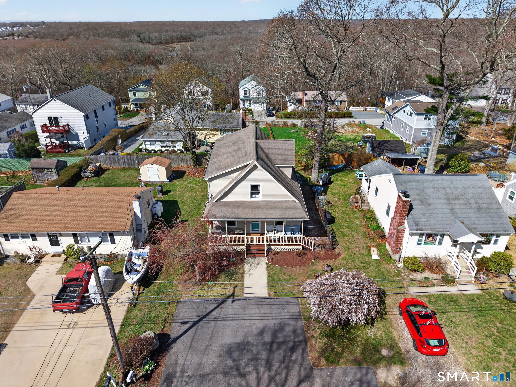 68 Hillcrest Road East Lyme, CT 06357 - Photo 5 of 40