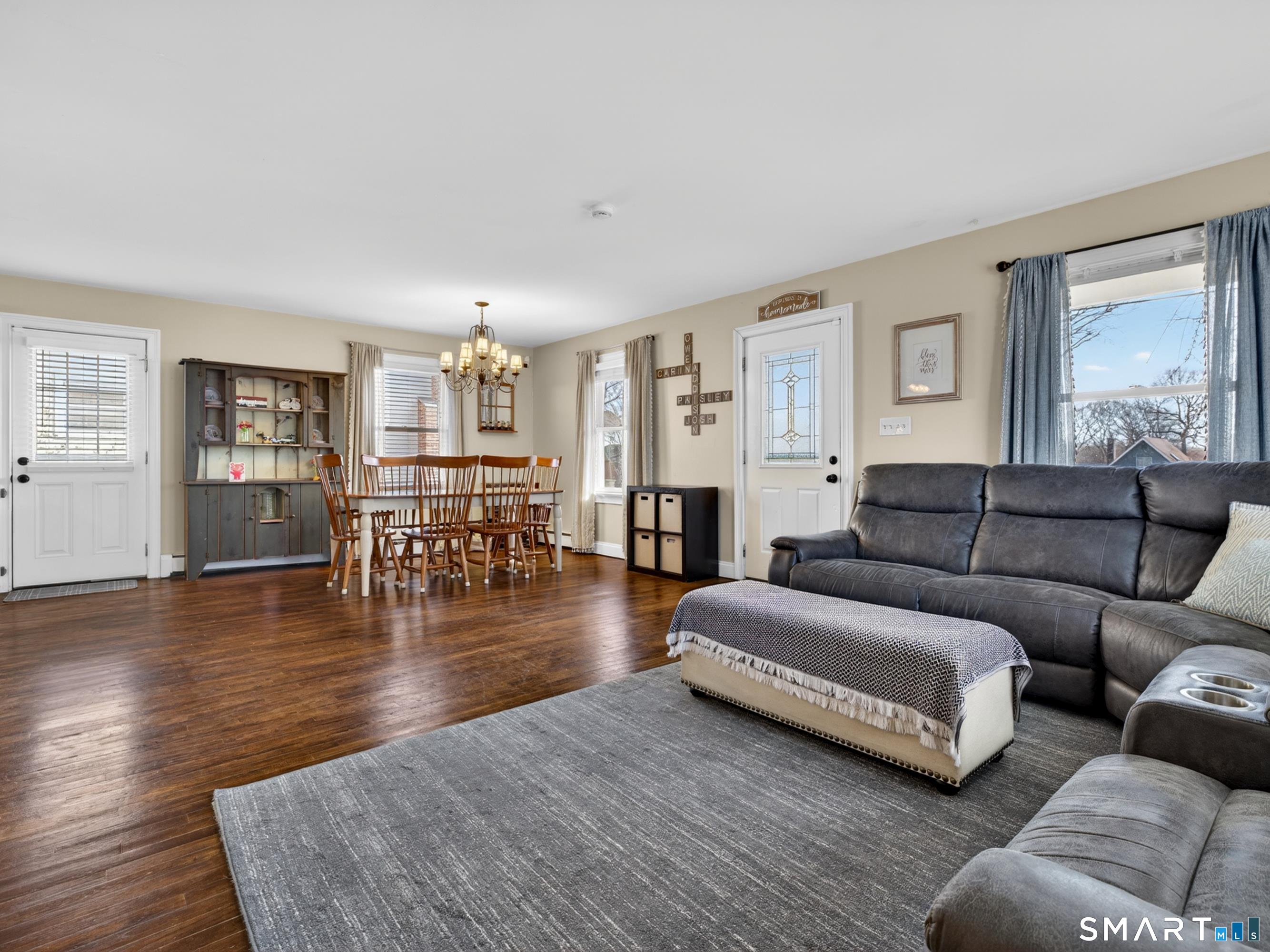 68 Hillcrest Road East Lyme, CT 06357 - Photo 7 of 40