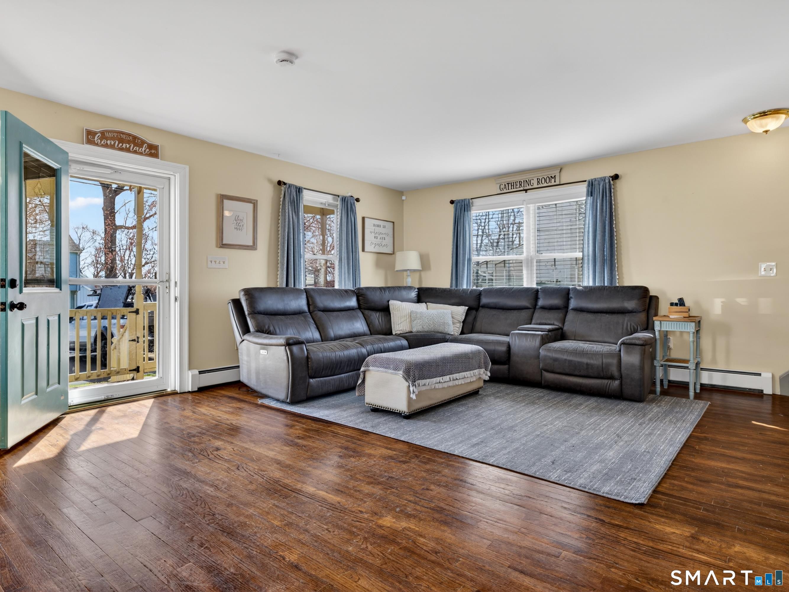 68 Hillcrest Road East Lyme, CT 06357 - Photo 9 of 40