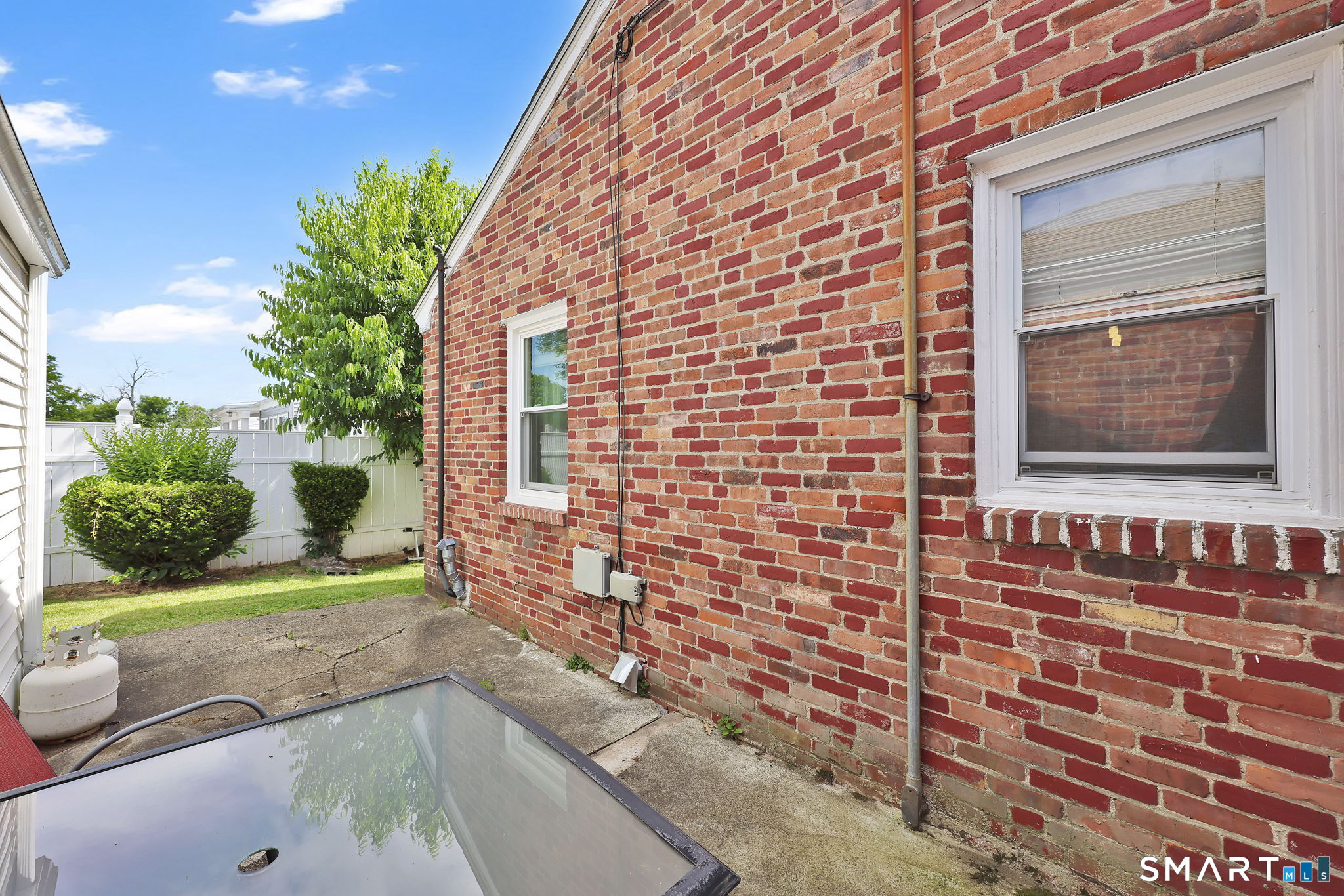 104 Exeter Street Hartford, CT 06106 - Photo 11 of 40