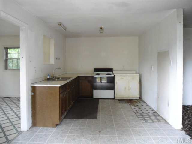 424 Massengill Farm Road, Unit A Benson, NC 27504 - Photo 3 of 9 Kitchen