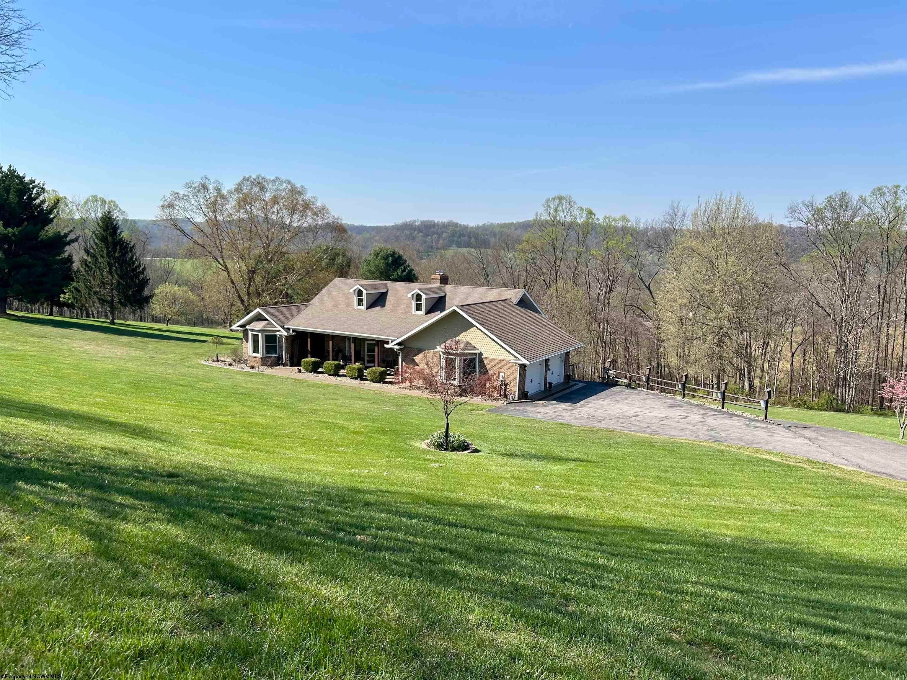 7320 Scottsdale Road Fairmont, WV 26554 - Photo 2 of 46 Gallery Image 2