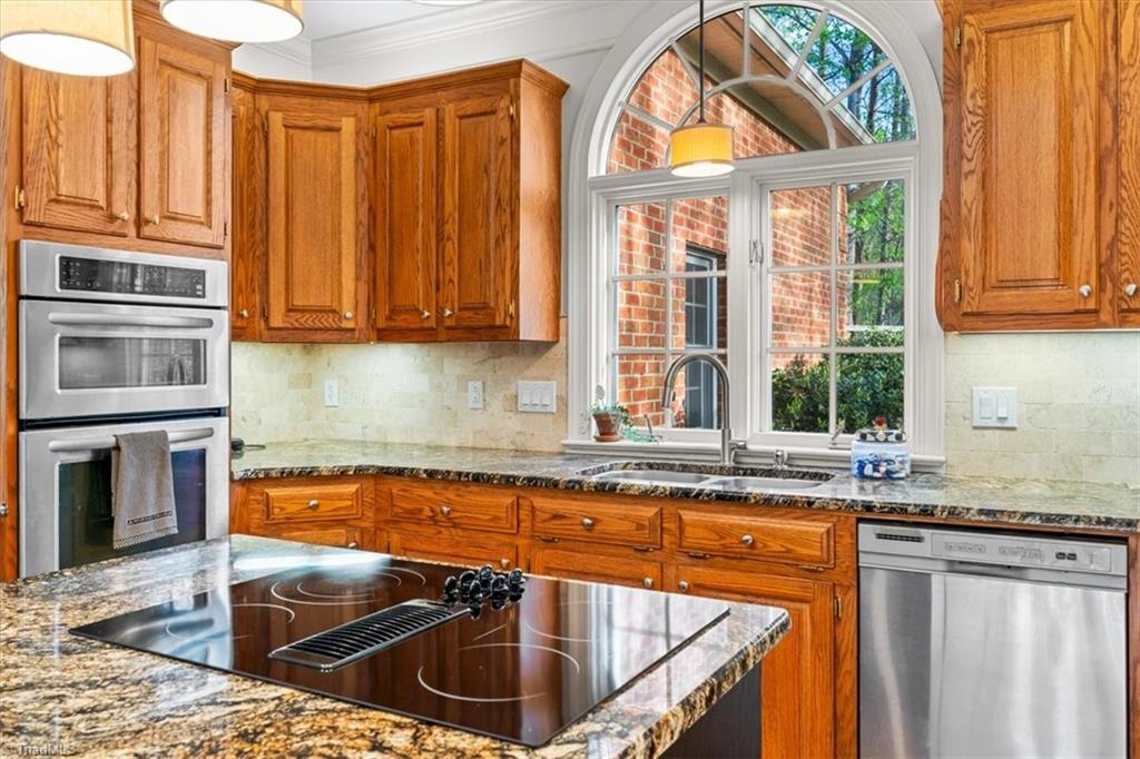 6605 Stonecroft Drive Oak Ridge, NC 27310 - Photo 13 of 50