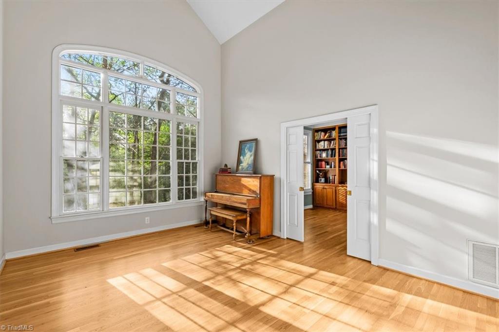 6605 Stonecroft Drive Oak Ridge, NC 27310 - Photo 18 of 50