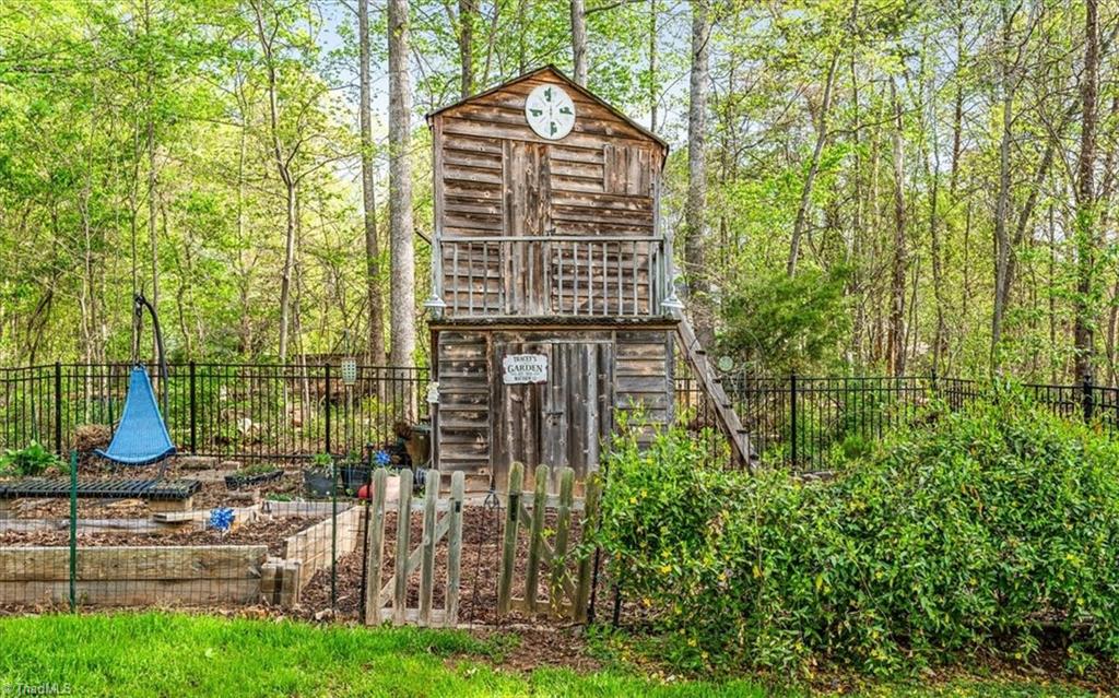 6605 Stonecroft Drive Oak Ridge, NC 27310 - Photo 40 of 50