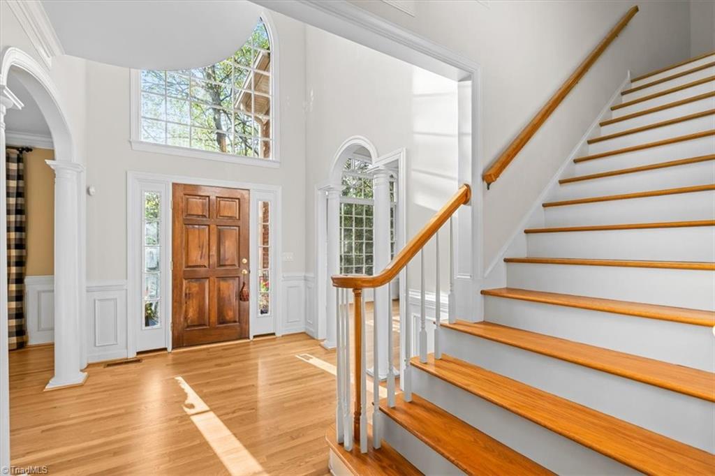 6605 Stonecroft Drive Oak Ridge, NC 27310 - Photo 4 of 50