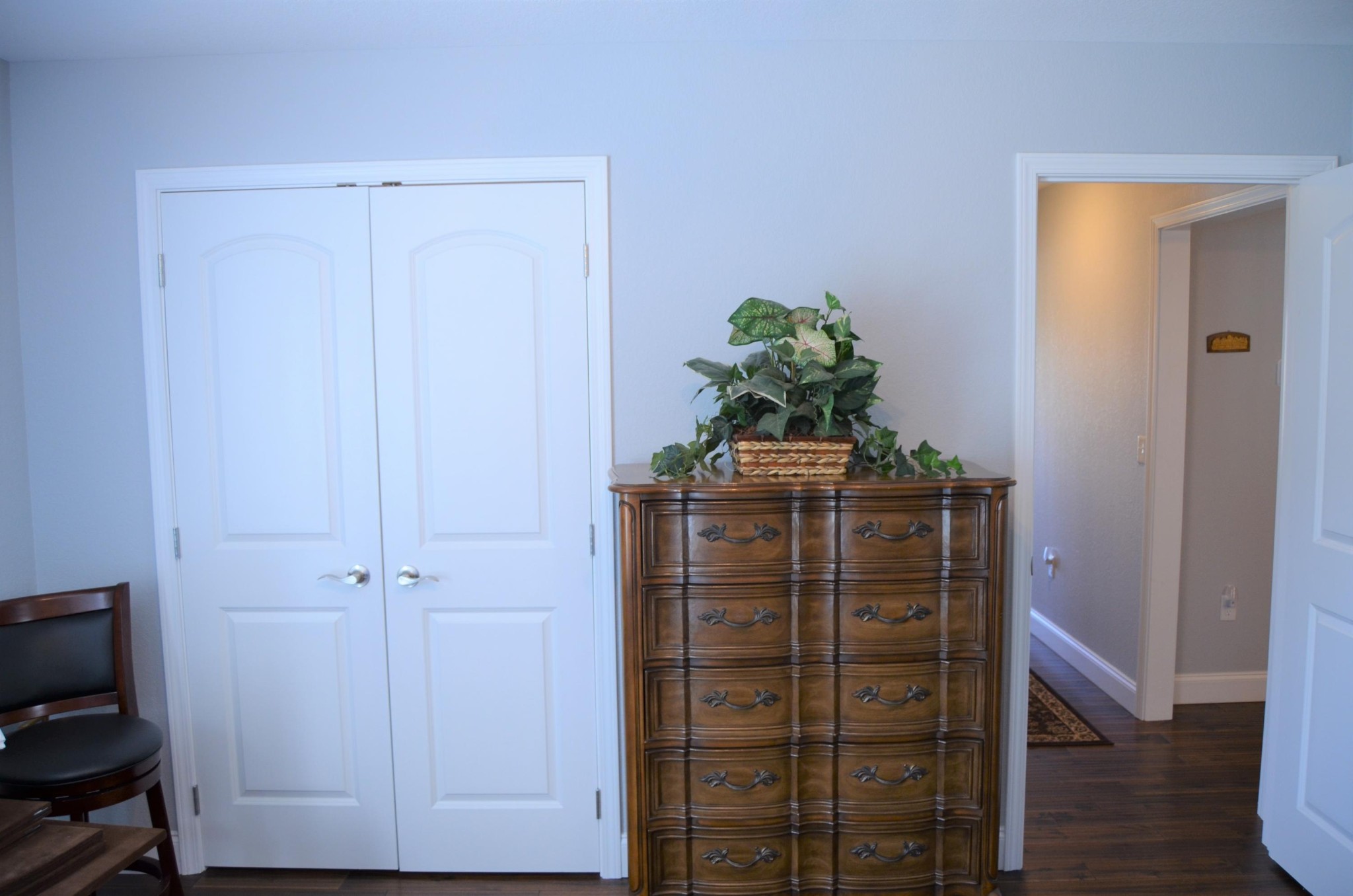 1039 Plateau Road Crossville, TN 38571 - Photo 29 of 40 a close view of cabinet