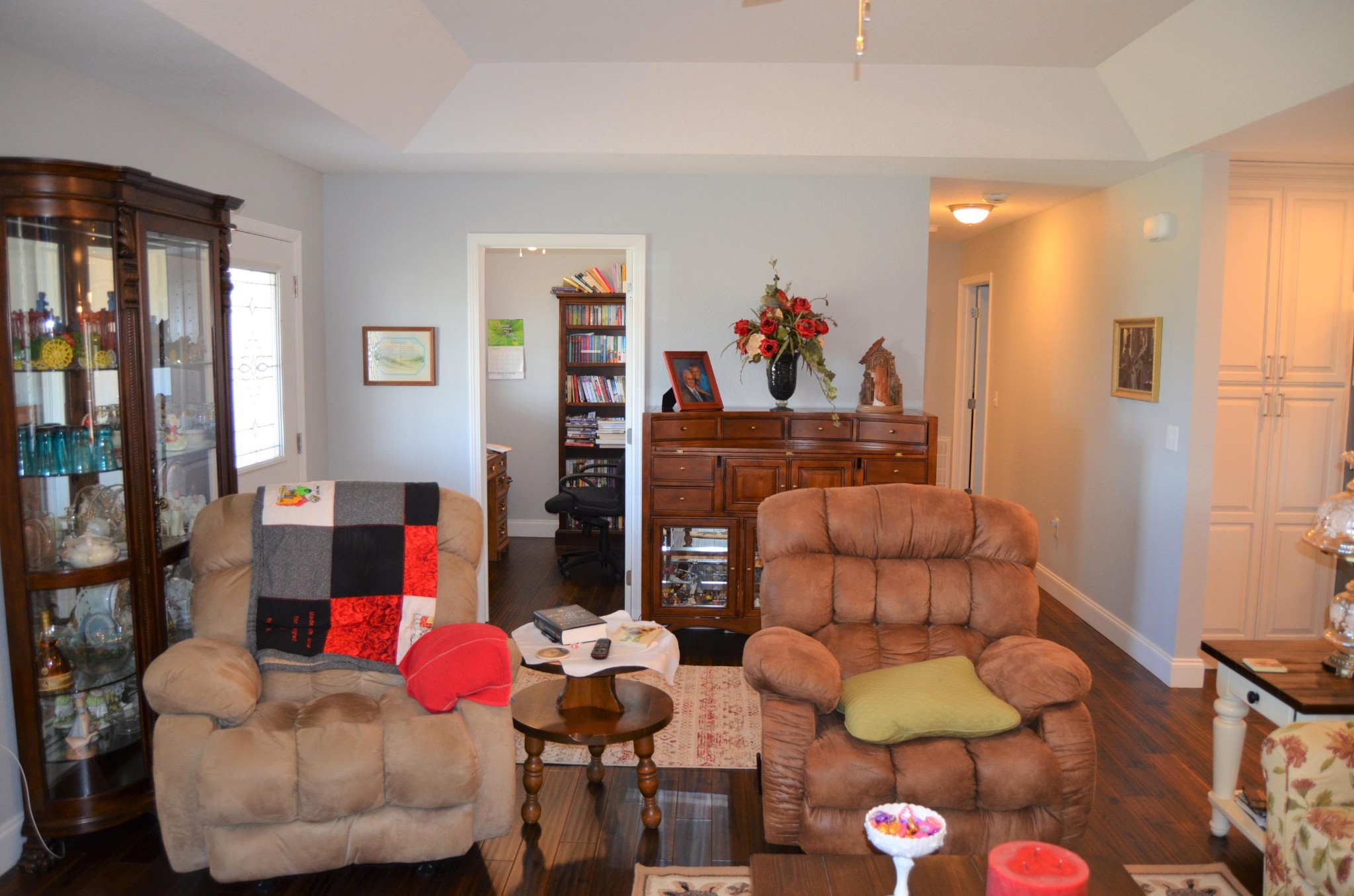 1039 Plateau Road Crossville, TN 38571 - Photo 10 of 40 a living room with furniture and a wooden floor