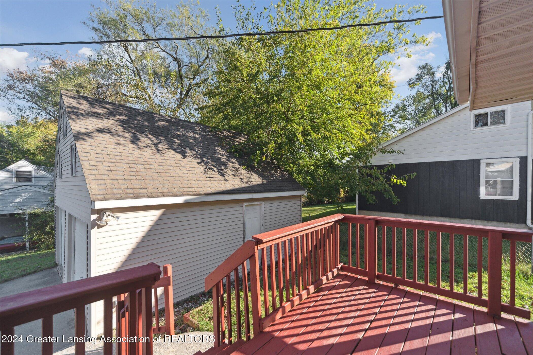 601 Ridgewood Avenue Lansing, MI 48910 - Photo 31 of 35 34-601-Ridgewood-Ave-Lansing-MI-48910-Wi
