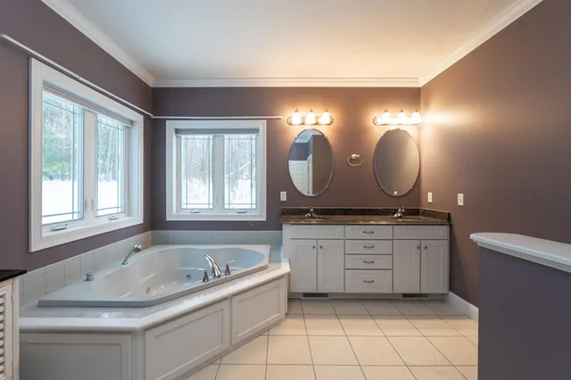 $999,000 | 30 Horizon Drive, Goffstown, NH 03045