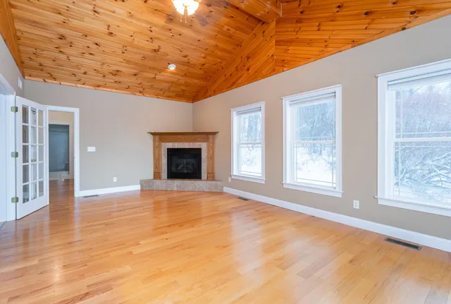 $999,000 | 30 Horizon Drive, Goffstown, NH 03045