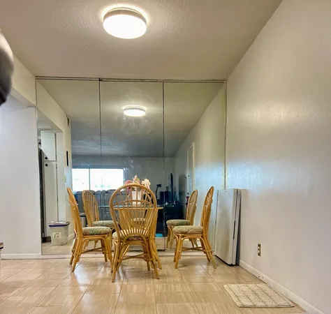 $2,000 | 4000 North Hills Drive, Unit 30, Hollywood, FL 33021