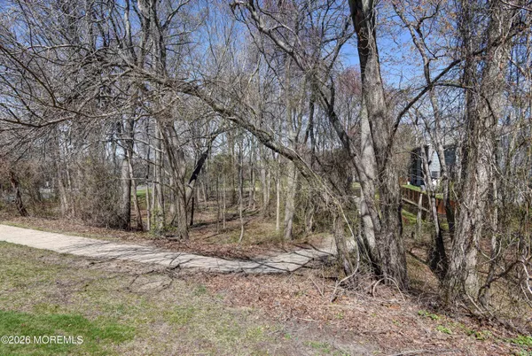 $450,000 | 258 Grassmere Court, Aberdeen, NJ 07747