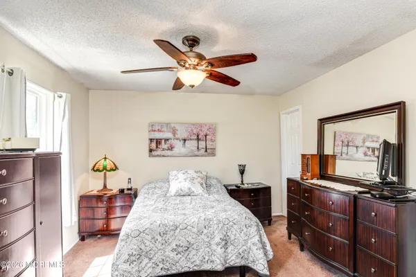 $450,000 | 258 Grassmere Court, Aberdeen, NJ 07747