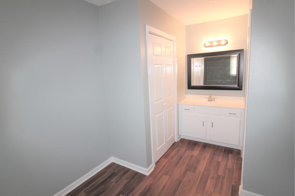 308 Willowbrook Road Greenwood, SC 29649 - Photo 8 of 16 Gallery Image 8