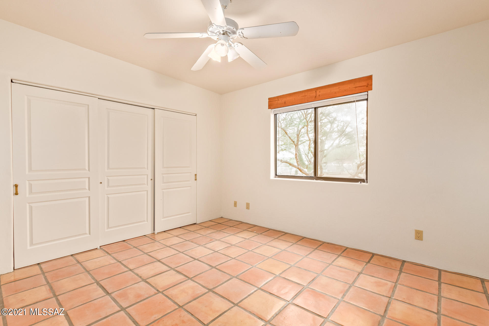 1040 North Wentworth Road Vail, AZ 85641 - Photo 12 of 33