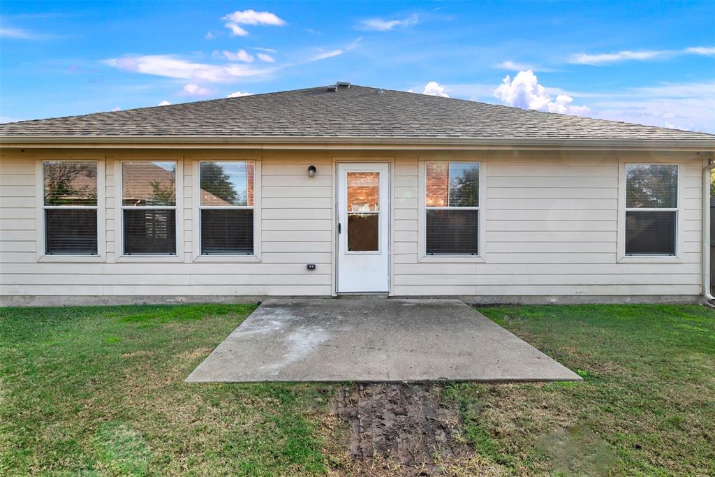 3601 Cottonwood Road Melissa, TX 75454 - Photo 29 of 36 a front view of a house with garden
