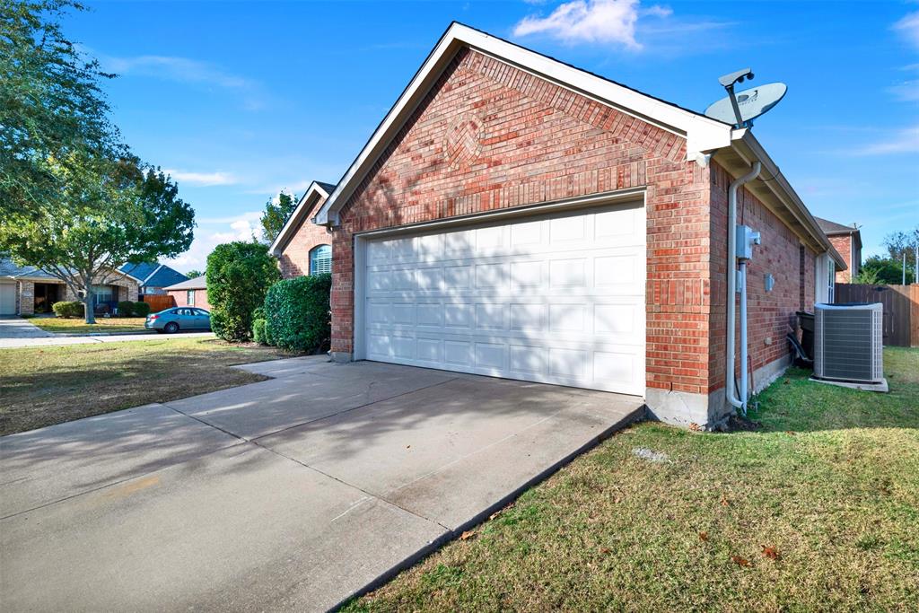 3601 Cottonwood Road Melissa, TX 75454 - Photo 32 of 36 a view of outdoor space and yard