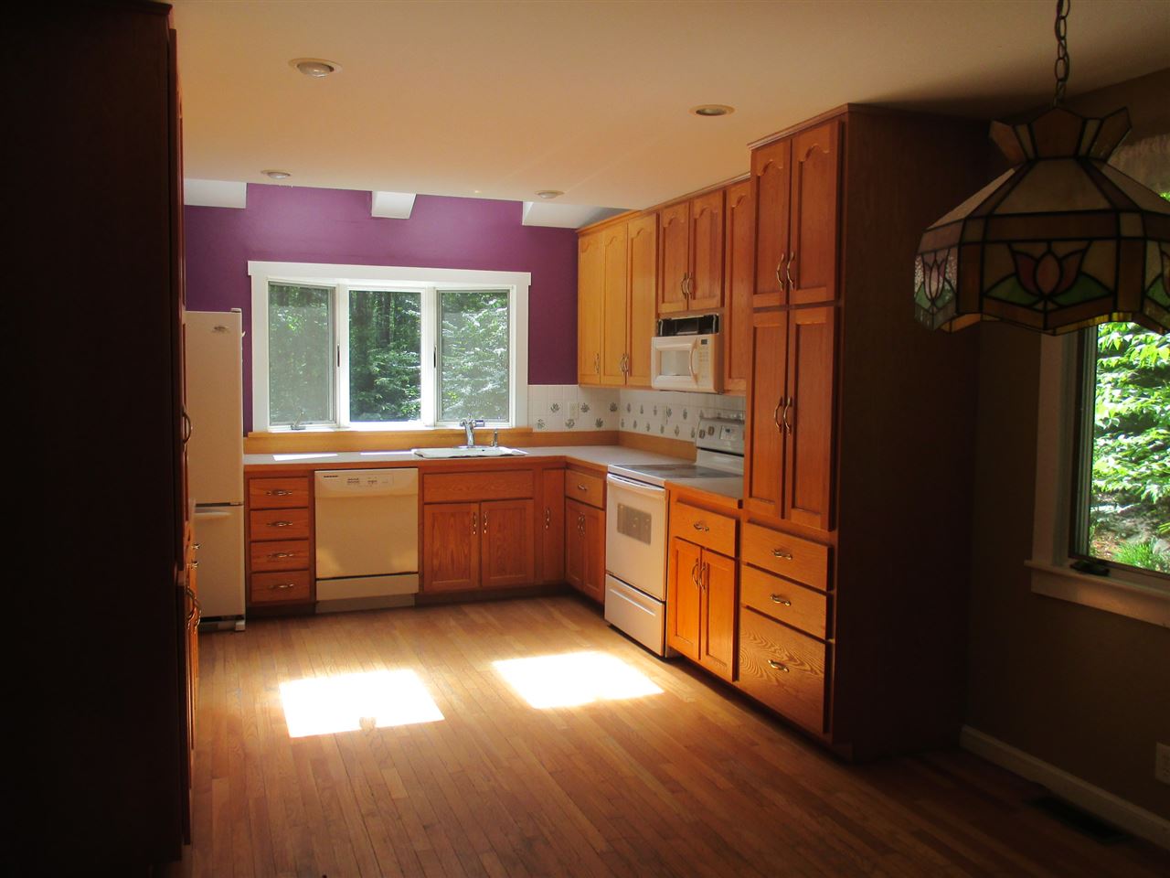 203 Melendy Road Milford, NH 03055 - Photo 2 of 35