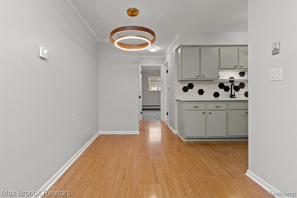 15249 East 9 Mile Road Eastpointe, MI 48021 - Photo 4 of 15