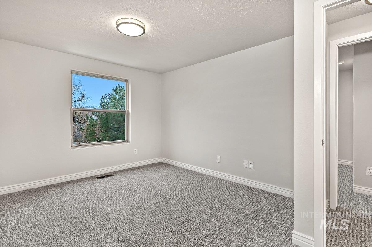2934 North Mountain Road Boise, ID 83702 - Photo 24 of 33