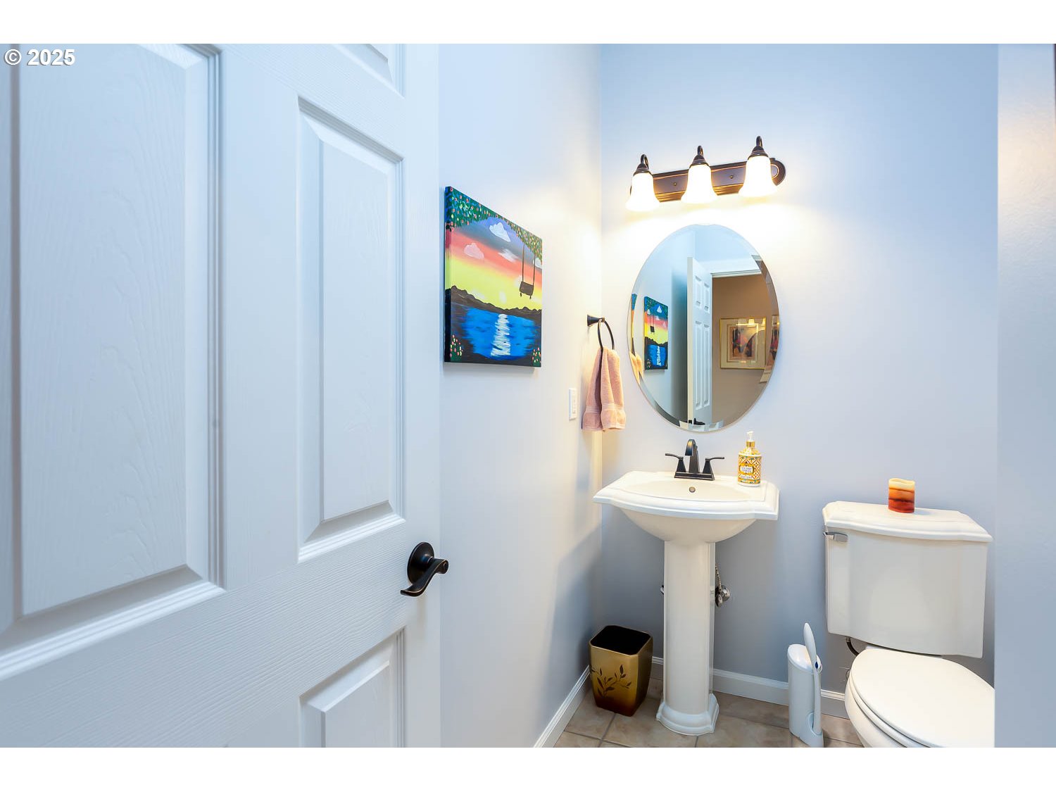 8413 Forest Ridge Loop Redmond, OR 97756 - Photo 14 of 40 a bathroom with a sink mirror and toilet