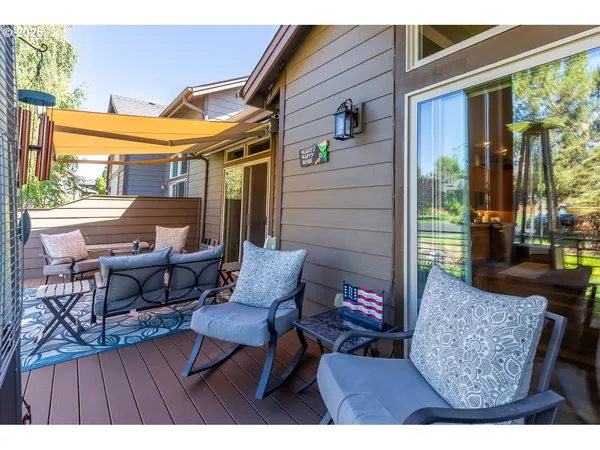 a view of outdoor space yard and patio