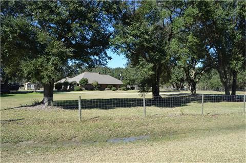 319 Wallace Road Hankamer, TX 77560 - Photo 7 of 15