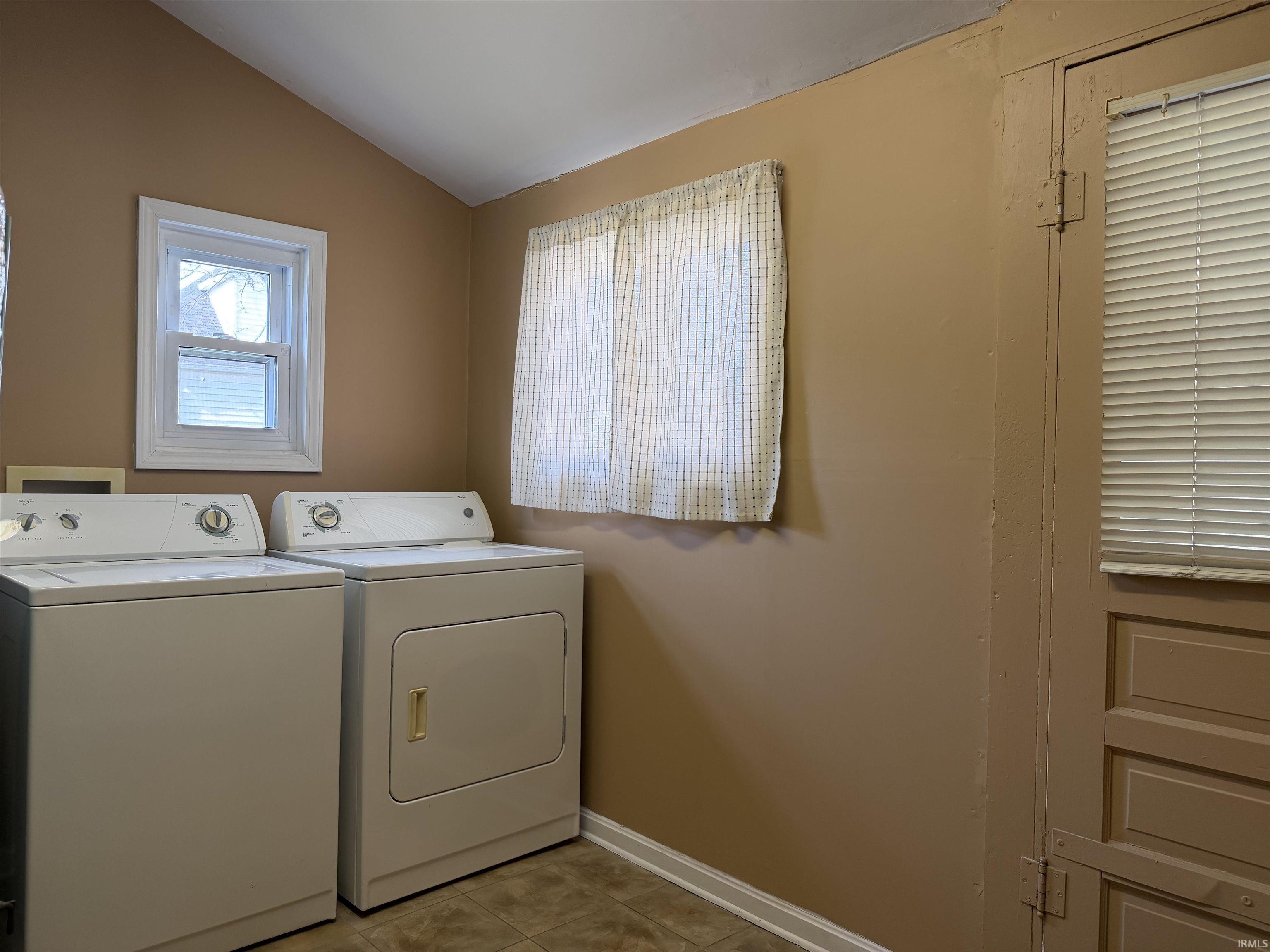 519 Ash Street Mount Carmel, IL 62863 - Photo 15 of 19