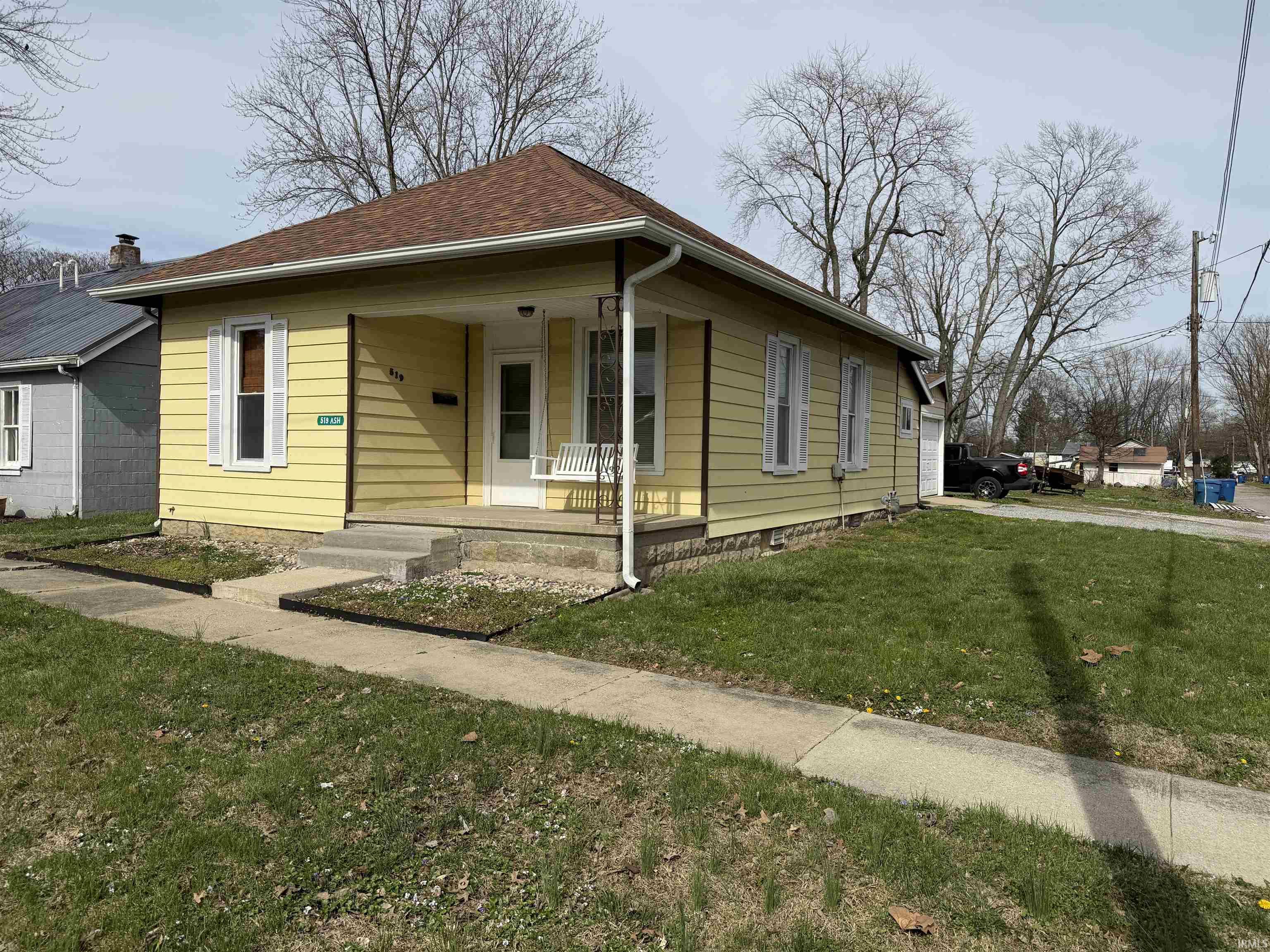 519 Ash Street Mount Carmel, IL 62863 - Photo 3 of 19