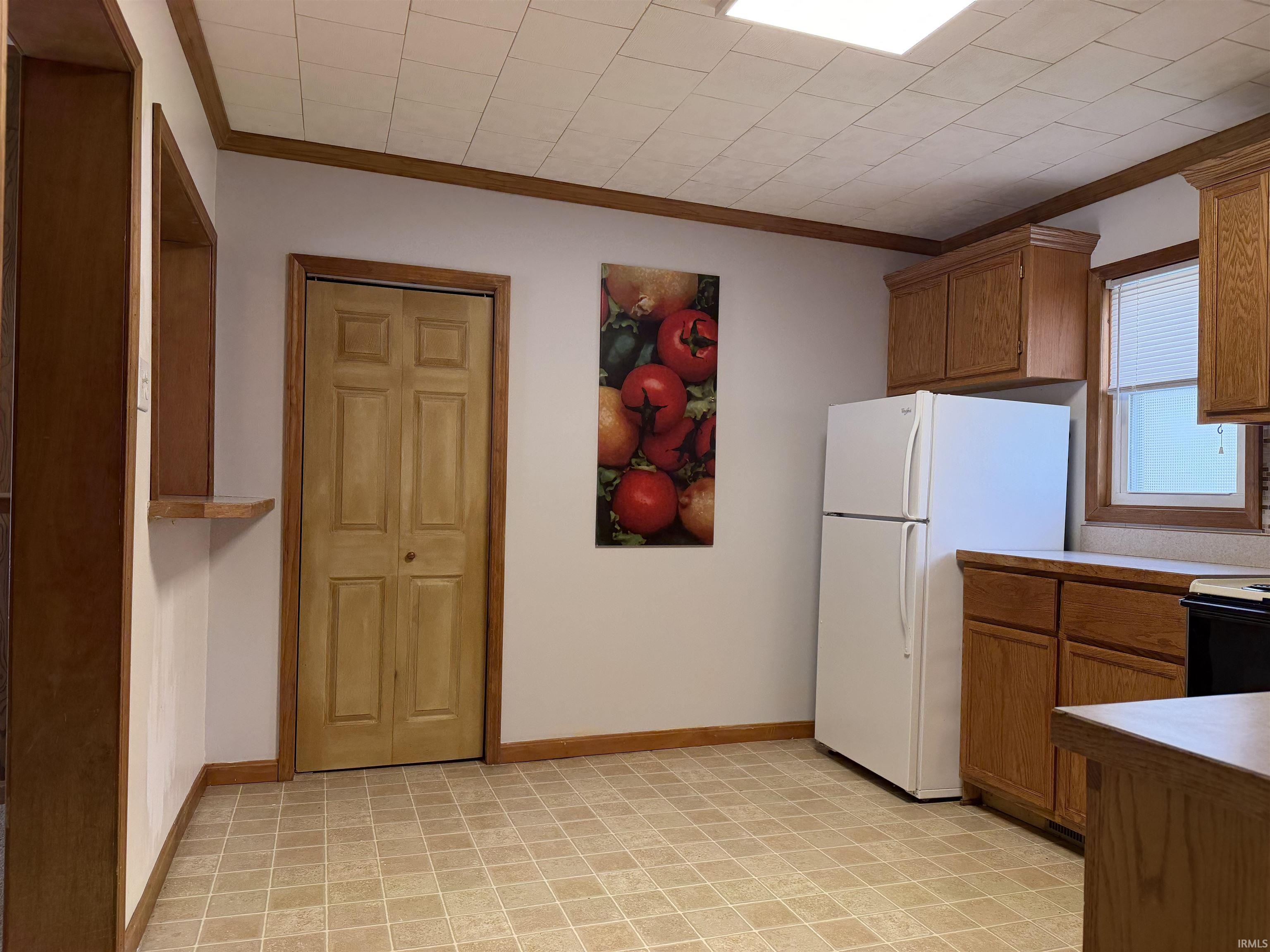 519 Ash Street Mount Carmel, IL 62863 - Photo 7 of 19