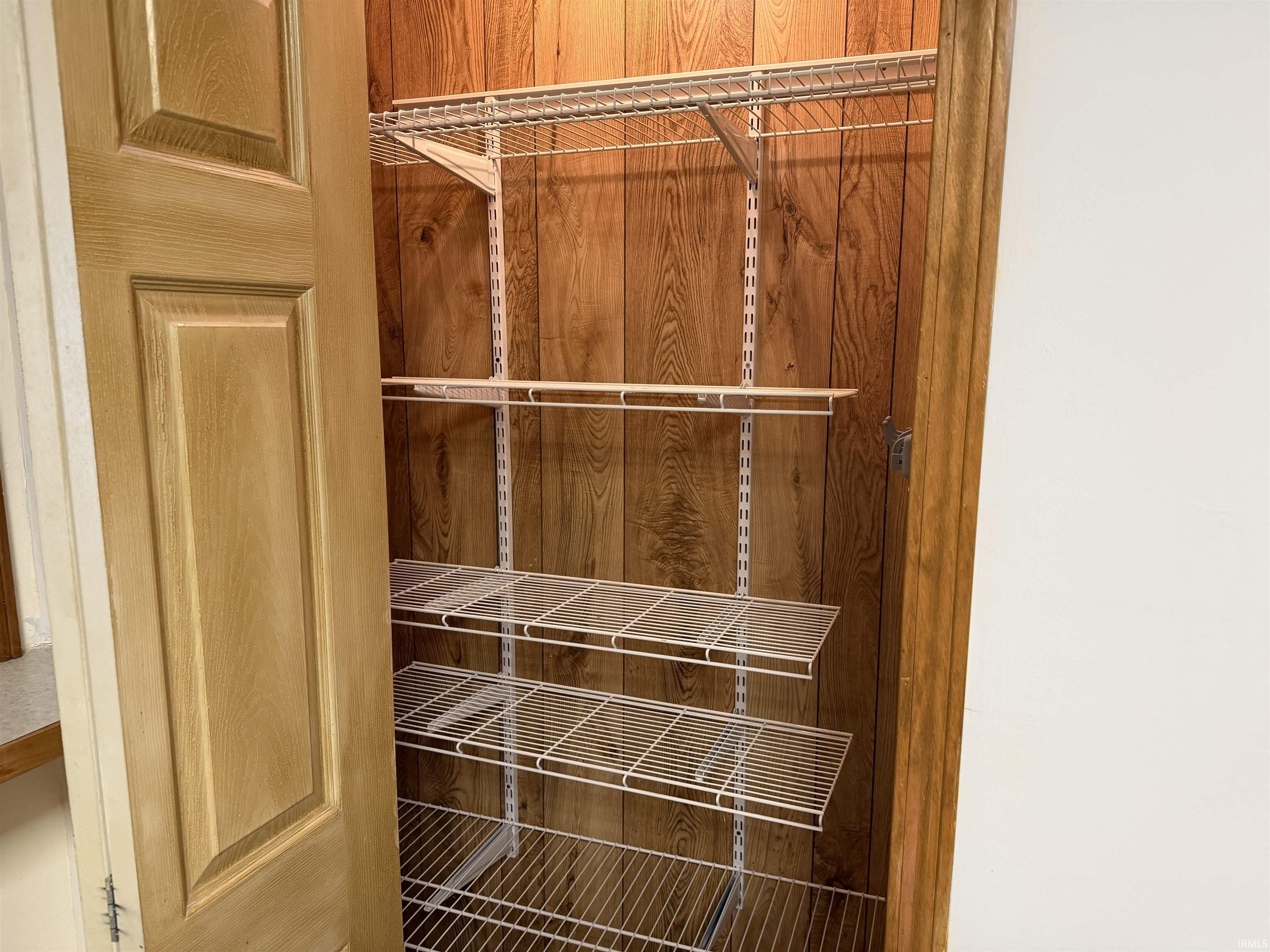 519 Ash Street Mount Carmel, IL 62863 - Photo 9 of 19