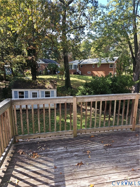 916 Brantley Road Richmond, VA 23235 - Photo 3 of 8 View of wooden terrace