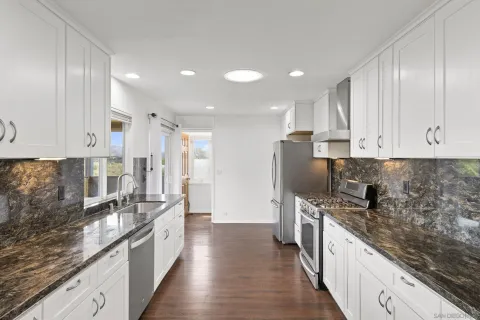 $998,000 | 1958 Lejos Drive, Escondido, CA 92025