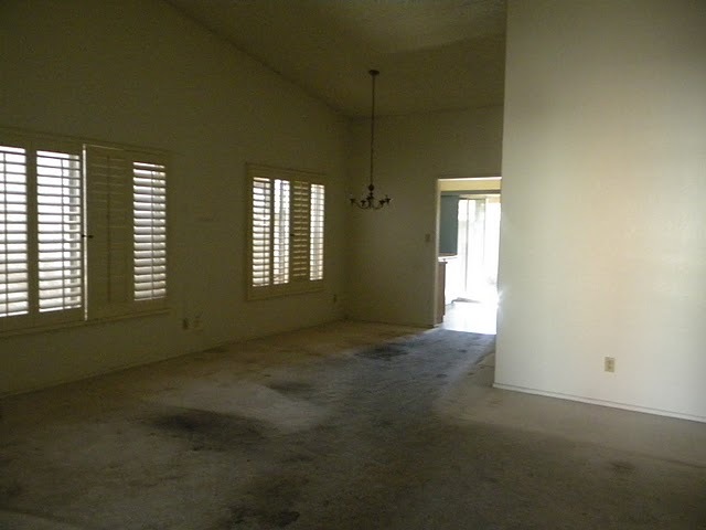 2627 West Hearn Road Phoenix, AZ 85023 - Photo 3 of 9 Dining Area