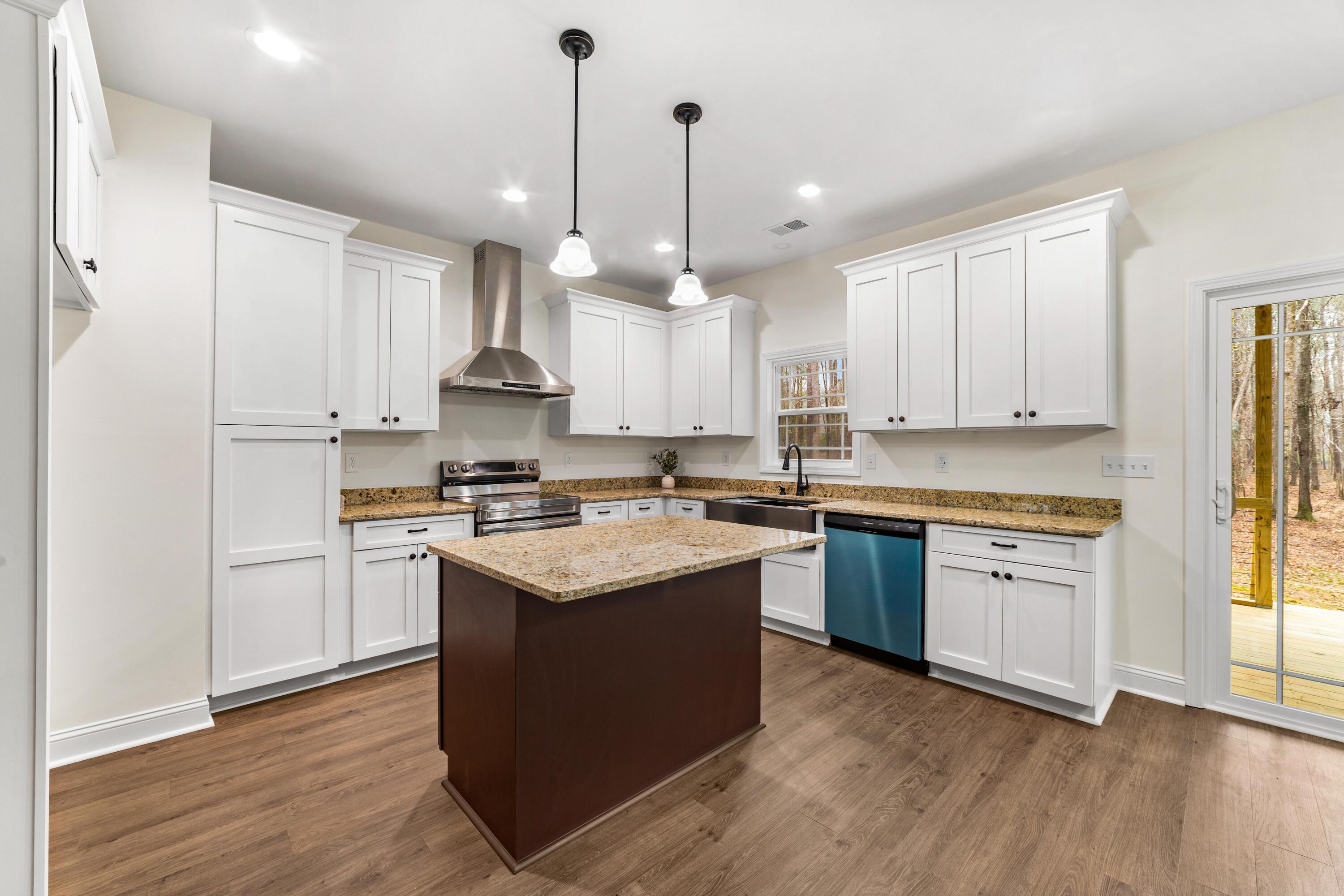 688 Sikes Road St. Matthews, SC 29135 - Photo 8 of 25 IMG_3950