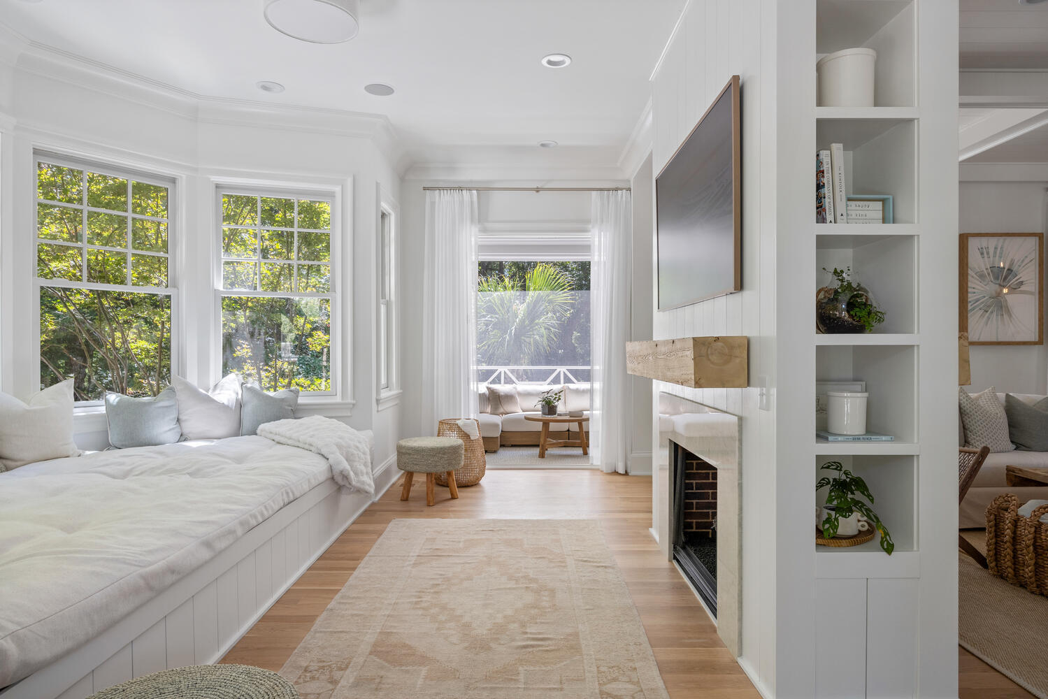 232 Delahow Street Daniel Island, SC 29492 - Photo 15 of 105 Sun Room