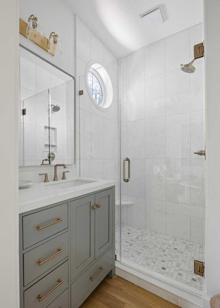 232 Delahow Street Daniel Island, SC 29492 - Photo 38 of 105 Ensuite to Guet Room