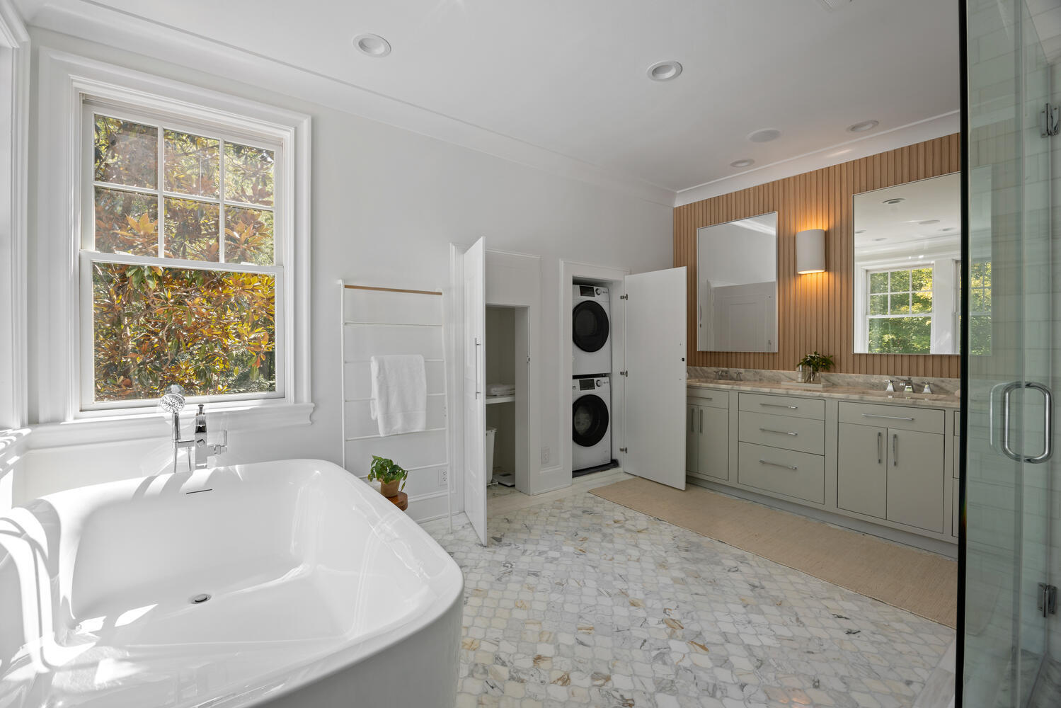 232 Delahow Street Daniel Island, SC 29492 - Photo 50 of 105 Primary Ensuite