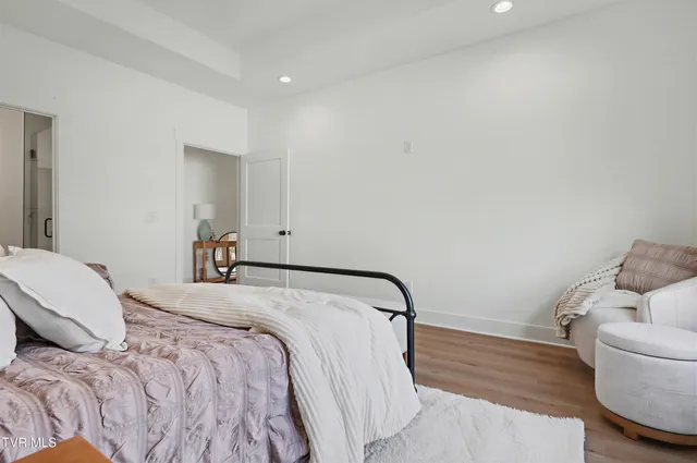 $789,800 | 1519-1521 Carroll Creek Road, Johnson City, TN 37615