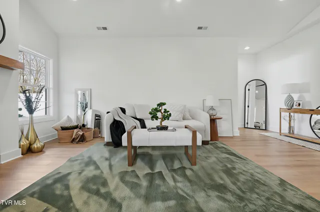 $789,800 | 1519-1521 Carroll Creek Road, Johnson City, TN 37615