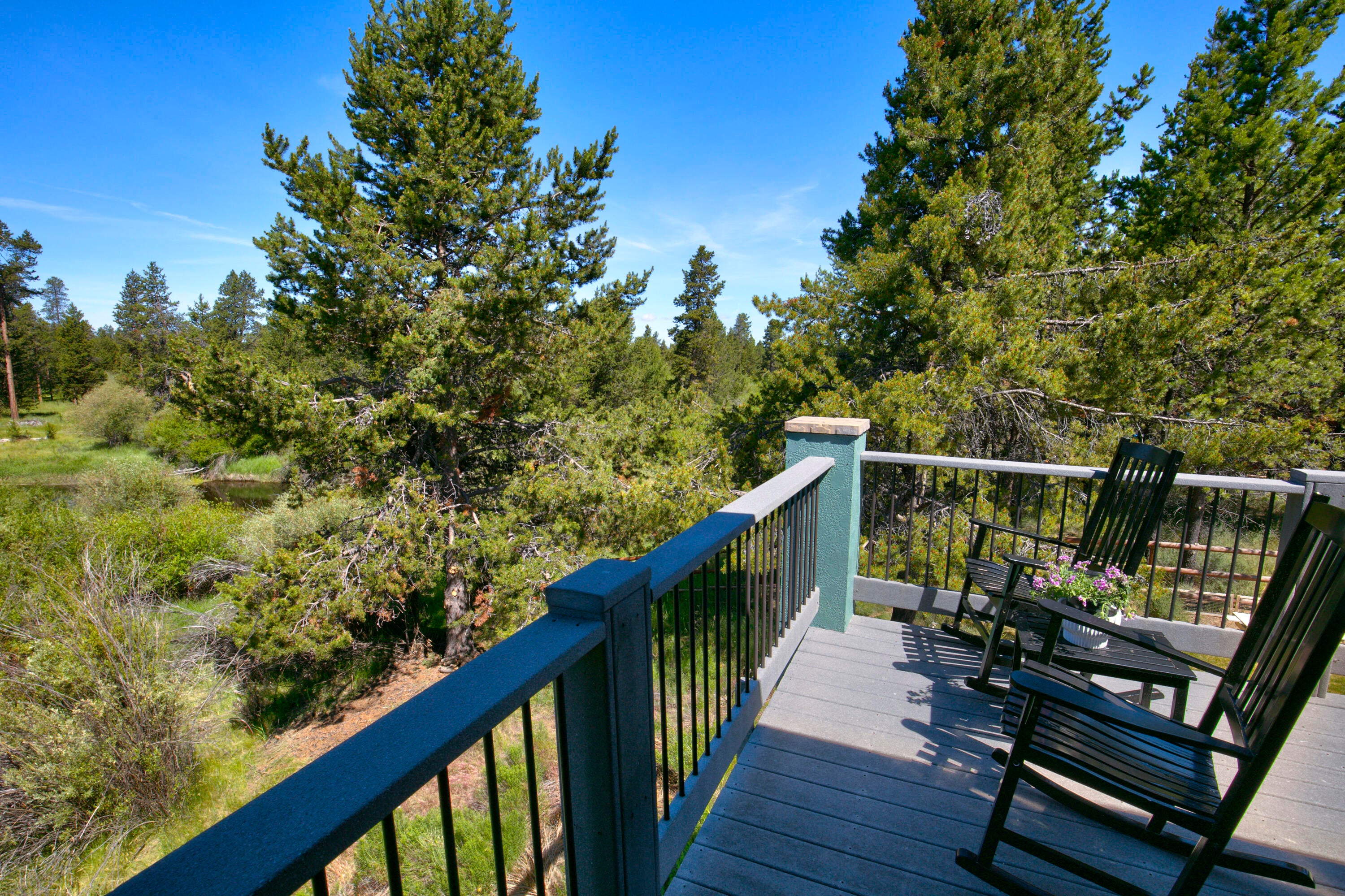 54761 Huntington Road Bend, OR 97707 - Photo 31 of 64 23