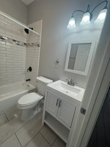 $1,600 | 1630 South Washtenaw Avenue, Unit M, Chicago, IL 60608