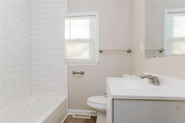 $1,725 | 1004 South Brockway Street, Olathe, KS 66061