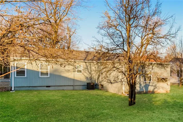 $1,725 | 1004 South Brockway Street, Olathe, KS 66061