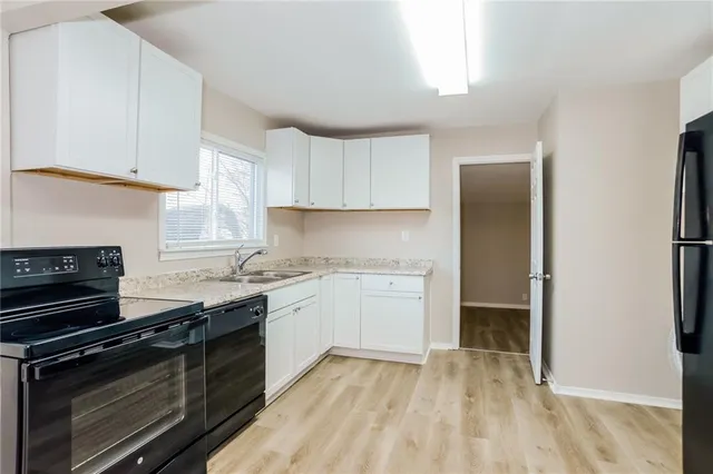 $1,725 | 1004 South Brockway Street, Olathe, KS 66061