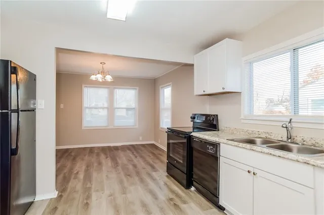 $1,725 | 1004 South Brockway Street, Olathe, KS 66061