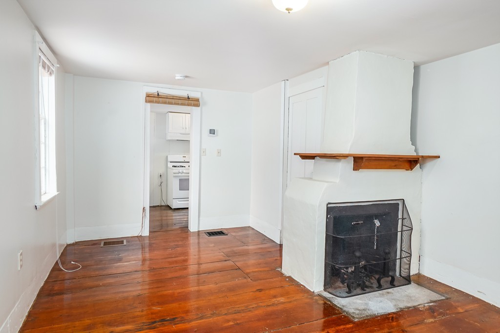 25 Elm Street Groton, MA 01450 - Photo 13 of 23