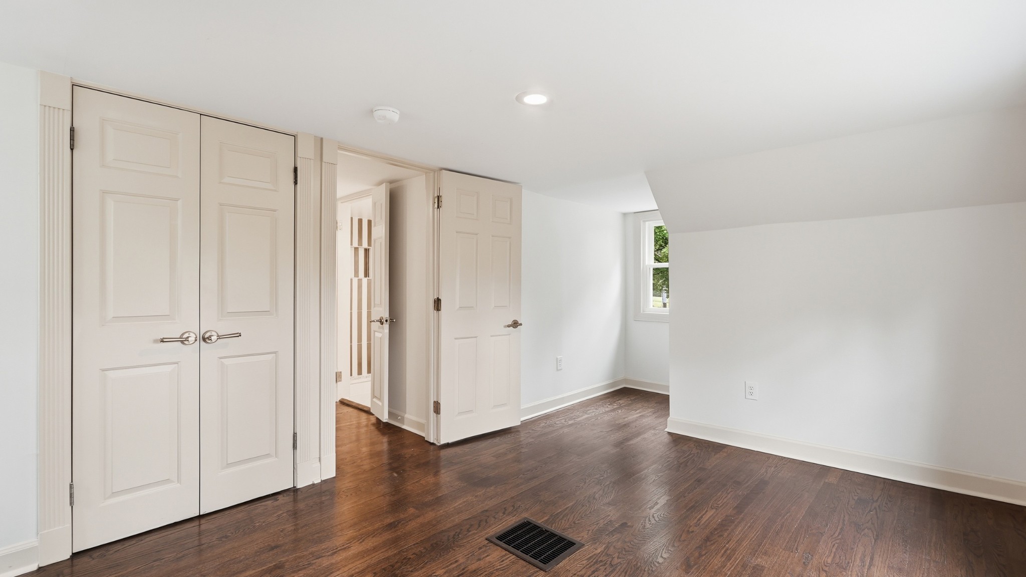229 Franklin Limestone Road Nashville, TN 37217 - Photo 30 of 41 a view of an empty room with wooden floor