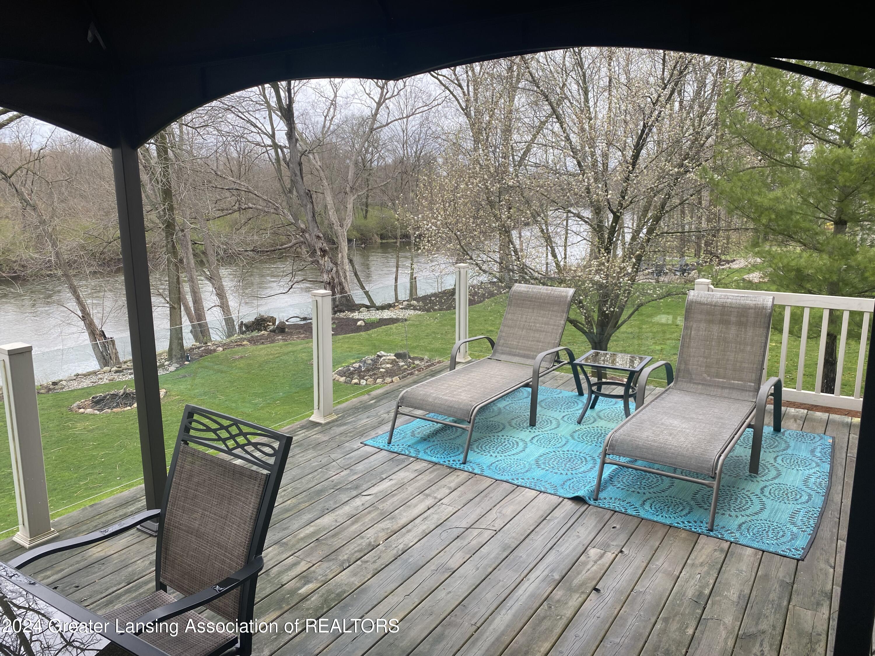 4677 Dimond Way Dimondale, MI 48821 - Photo 16 of 51 Deck from Kitchen